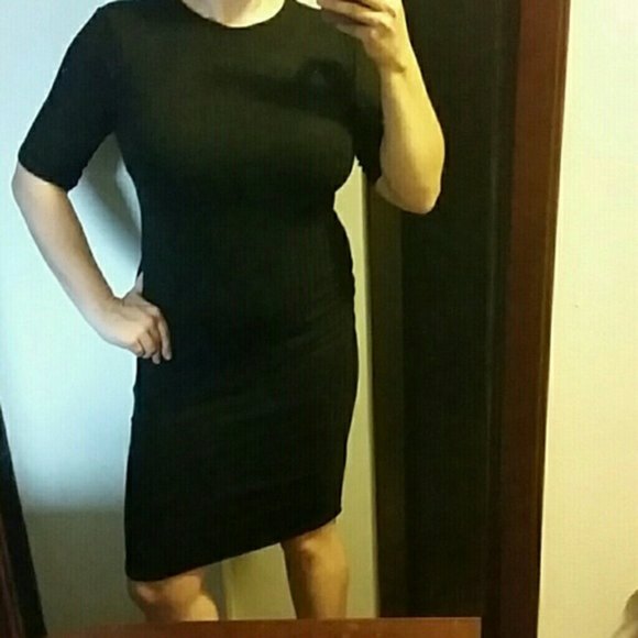 Juniors black bodycon dress - Picture 2 of 4